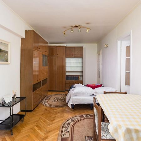 Wola Mila Standard Apartment Varsovia Exterior foto