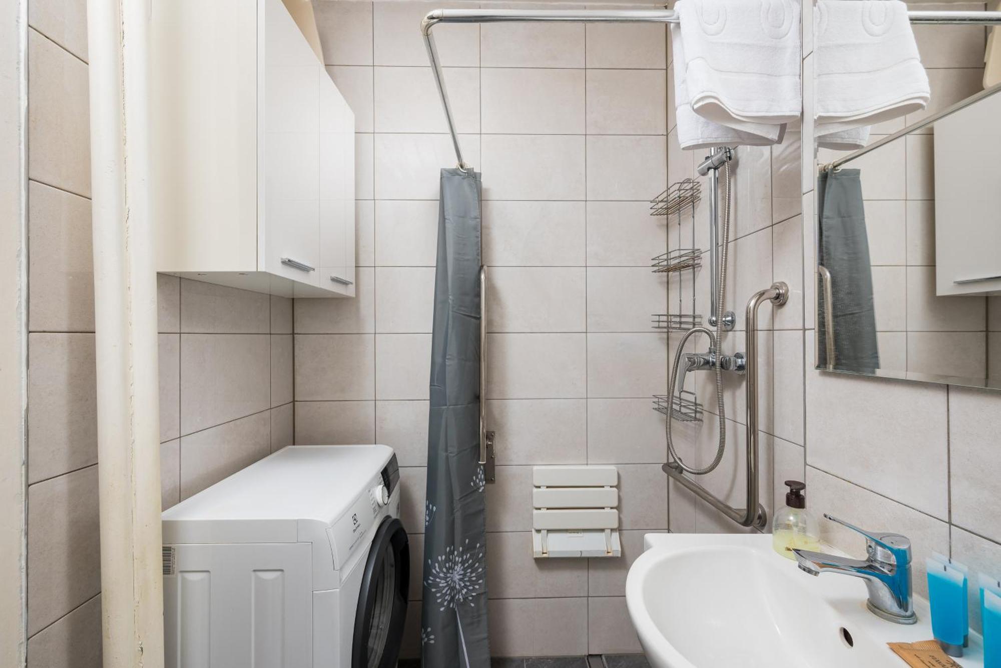 Wola Mila Standard Apartment Varsovia Exterior foto