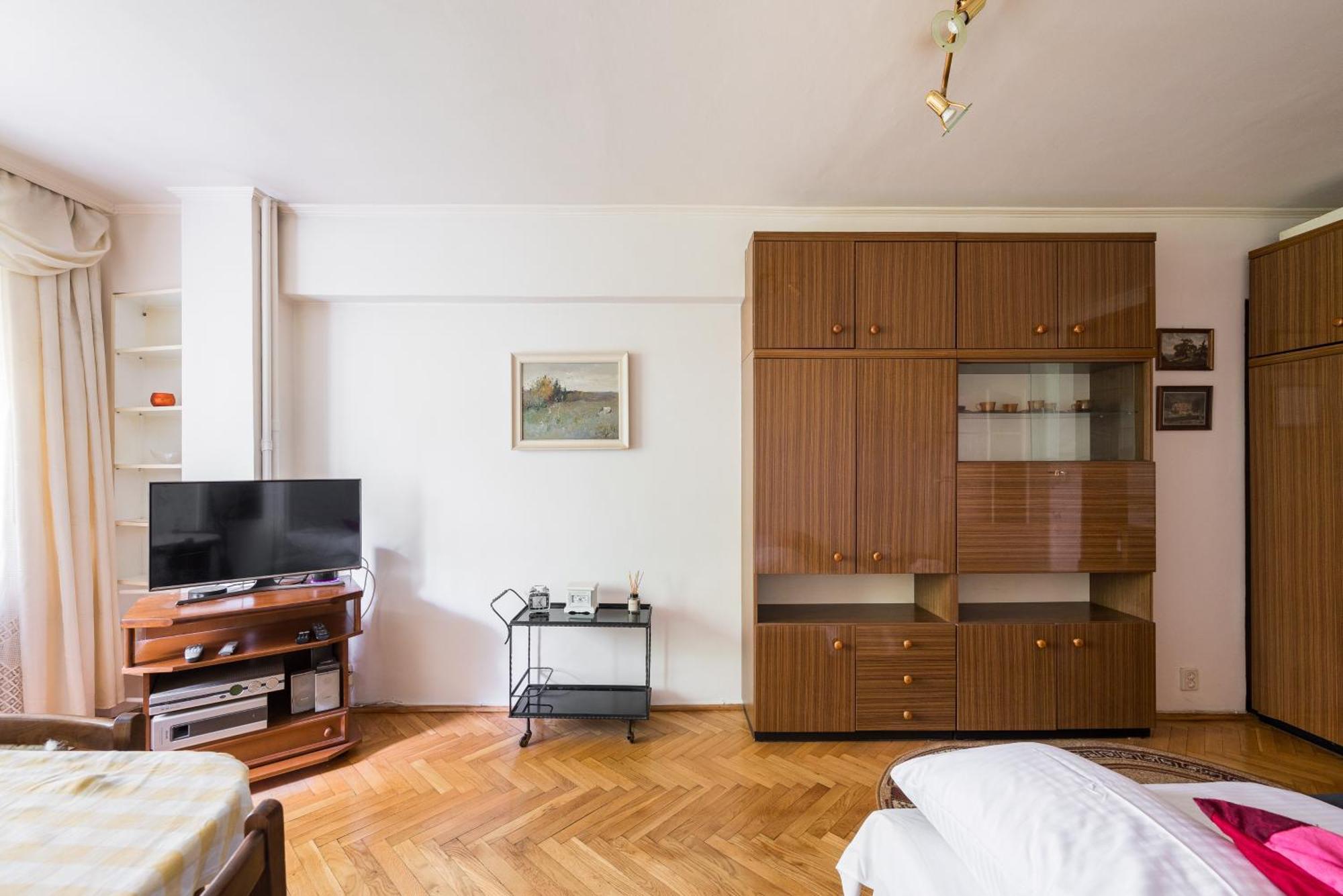 Wola Mila Standard Apartment Varsovia Exterior foto